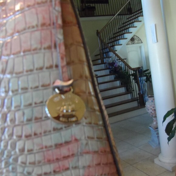 Brahmin “Katie” Pastel Multi-Color Melbourne Croc-Embossed Leather Shoulder Bag - Picture 3 of 16